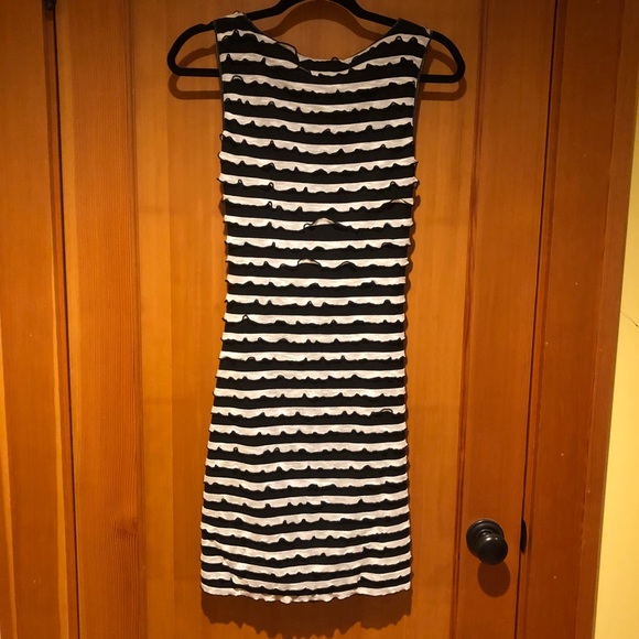 Max Studio | Ruffle dress - Picture 8 of 8